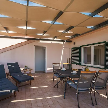 Family Petrov - Floor Penthouse With Large Terrace * Vodice