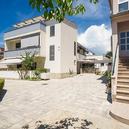 Family Petrov - Floor Penthouse With Large Terrace Appartement *