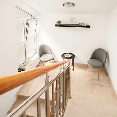 Family Petrov - Floor Penthouse With Large Terrace * Vodice